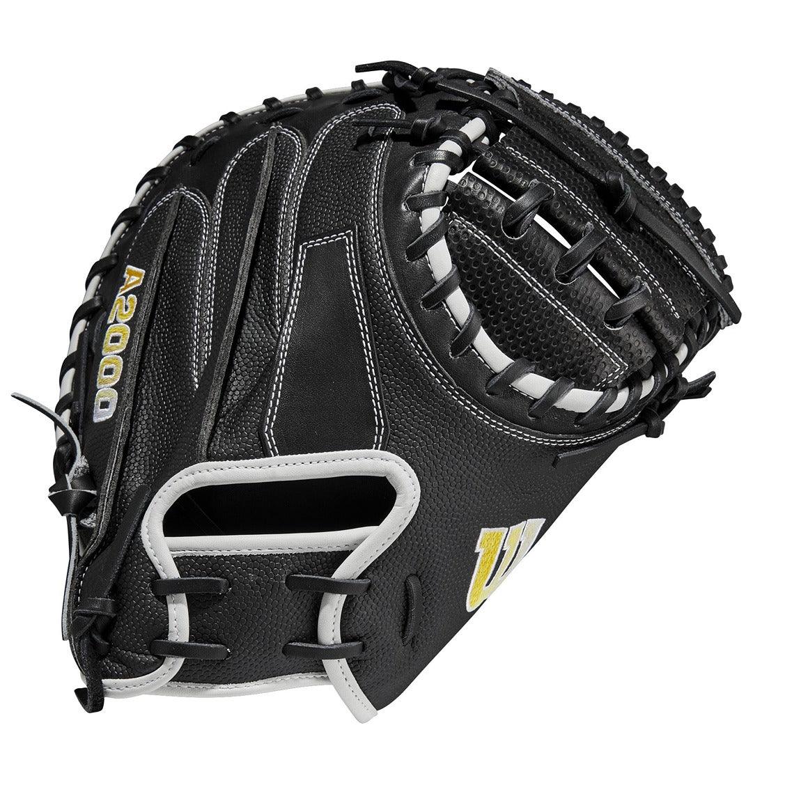 2024 Wilson A2000 Spin Control SS M1D 33.5" Catcher's Mitt
